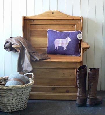 Picture of Reclaimed Pine Small Settle